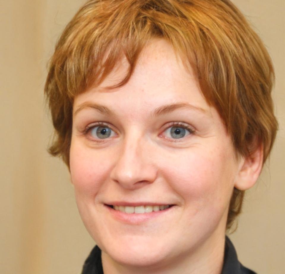 Sirinapa Thanakit, lead front-end instructor and industry mentor